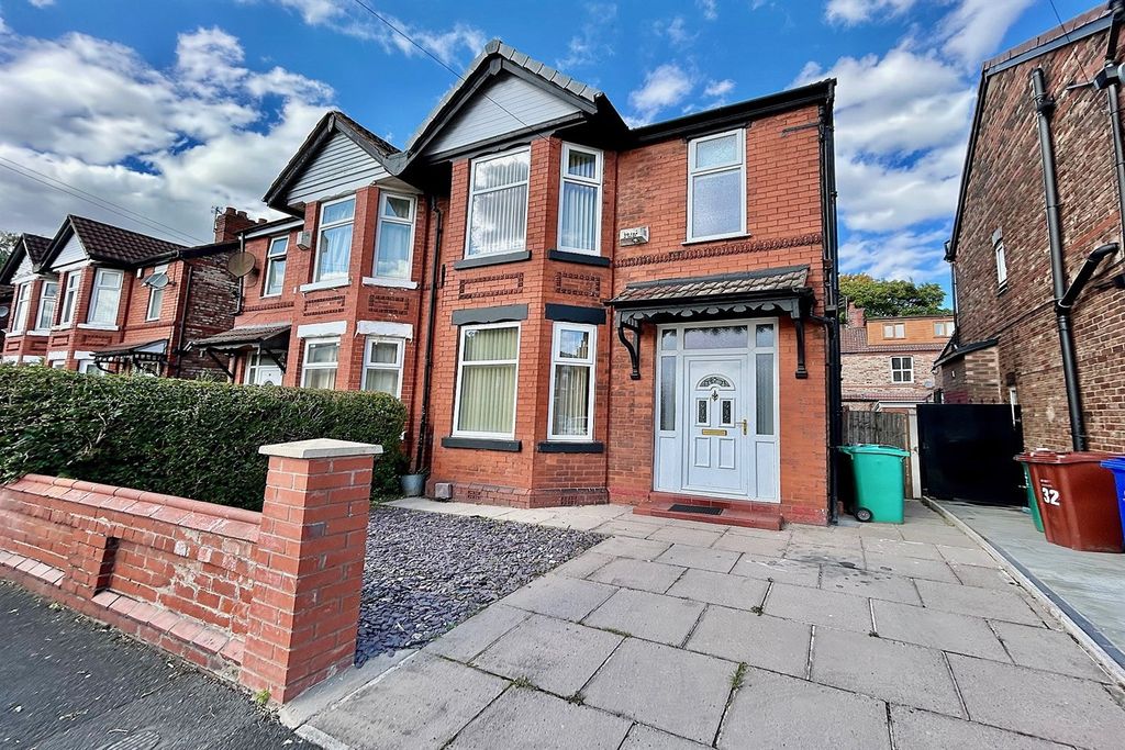 Property photo 1 of 20 (Main)