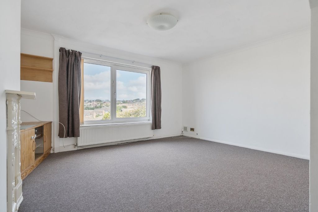 Property photo 3 of 18 Picture No. 33