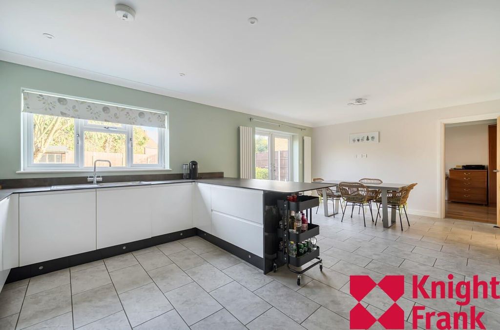 Property photo 3 of 8 Image