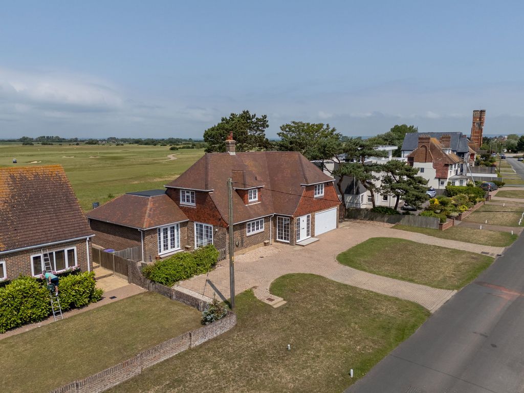 Property photo 3 of 51