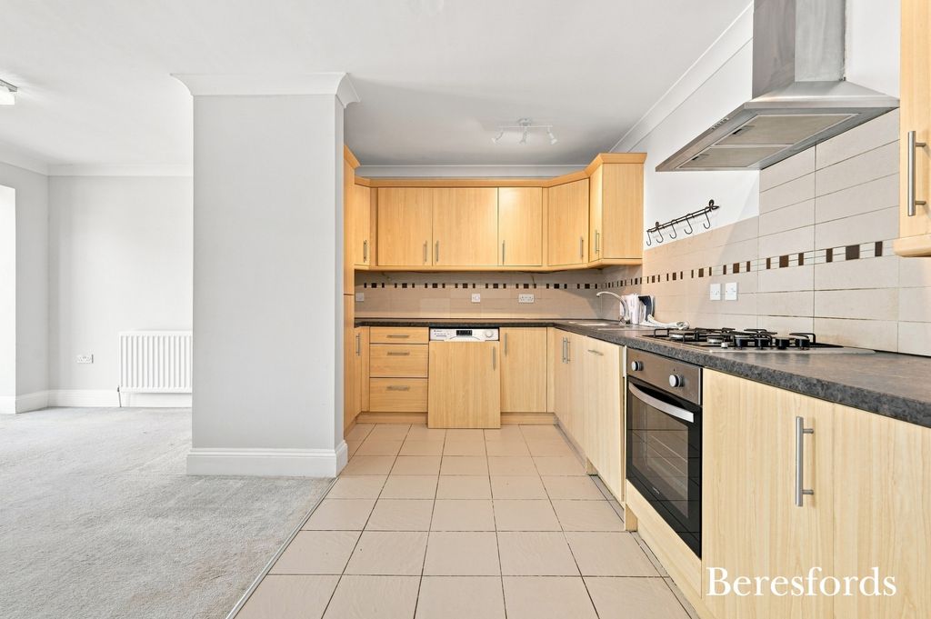 Property photo 3 of 26 Picture No. 24