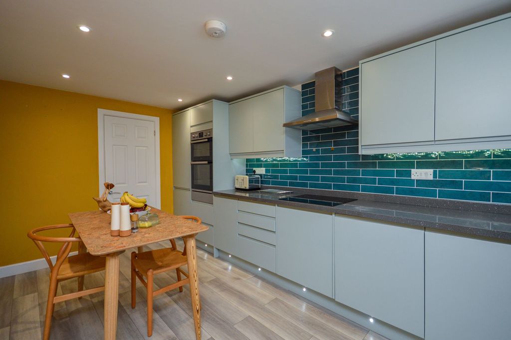 Property photo 3 of 14 Kitchen/Diner
