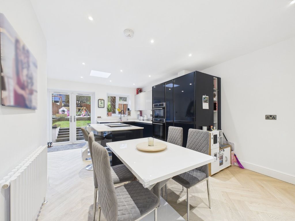 Property photo 3 of 25 Picture No. 06