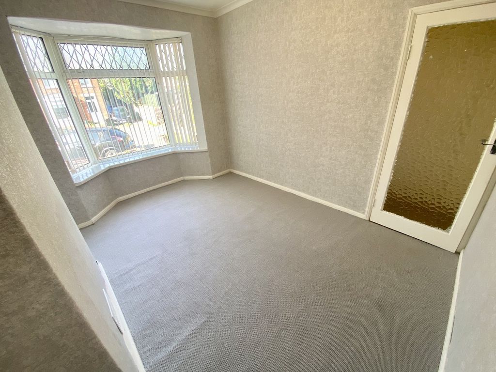 Property photo 2 of 10 Dining Room