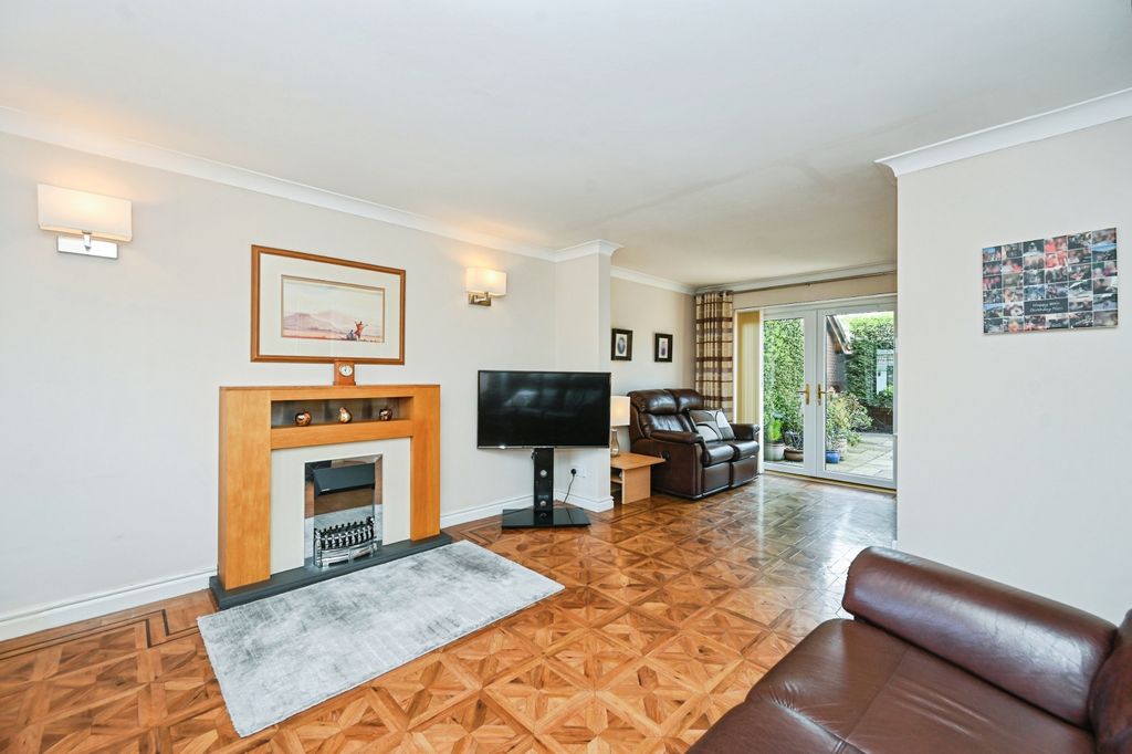 Property photo 3 of 15