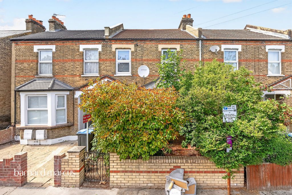 Property photo 1 of 19
