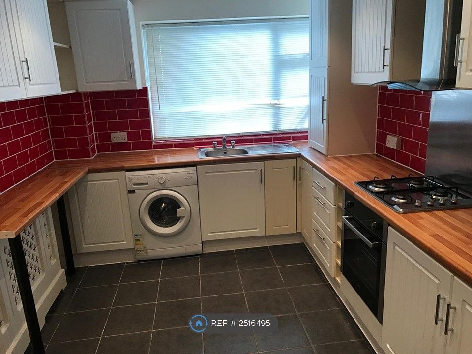Property photo 2 of 23