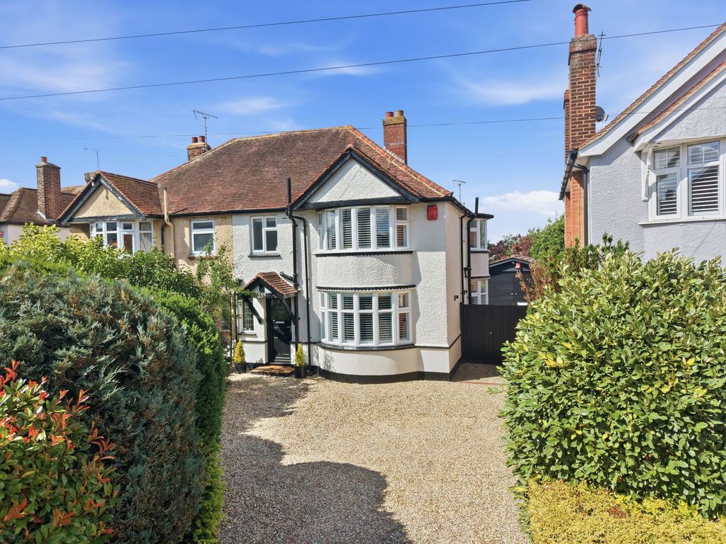 Property photo 1 of 43