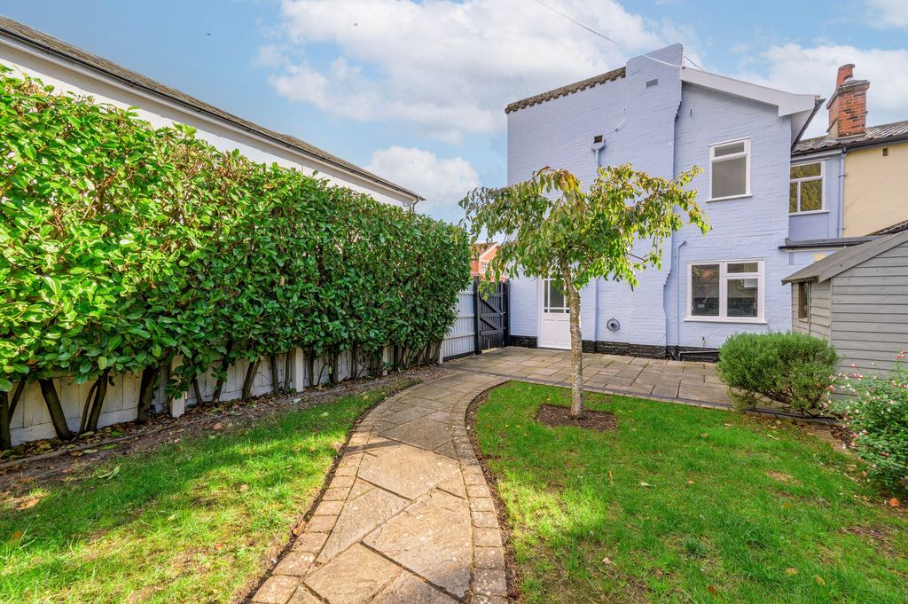 Property photo 3 of 21