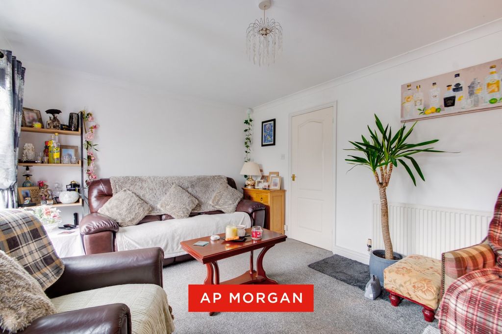 Property photo 2 of 14 Picture No. 07