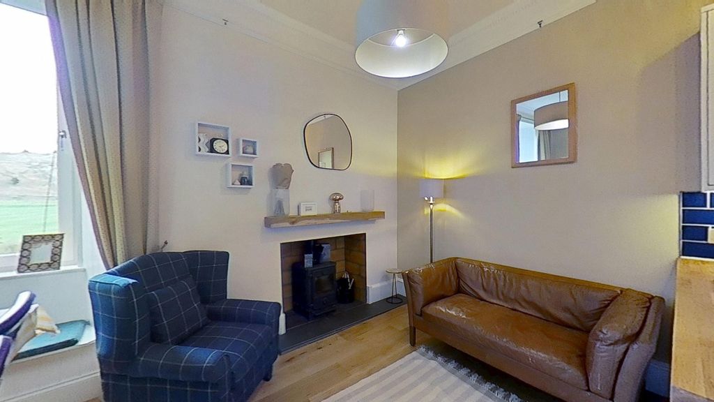 Property photo 3 of 18 Picture No. 05