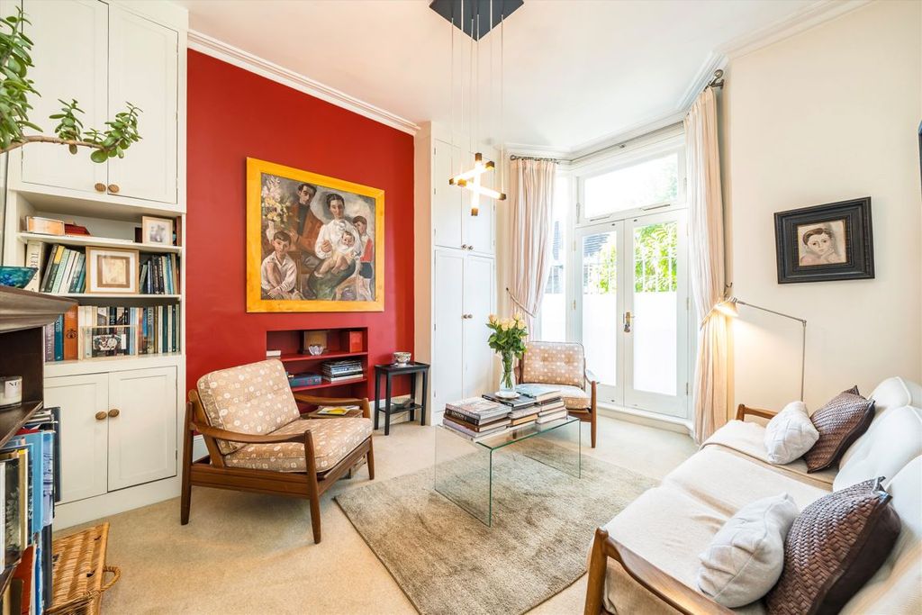 Property photo 3 of 13