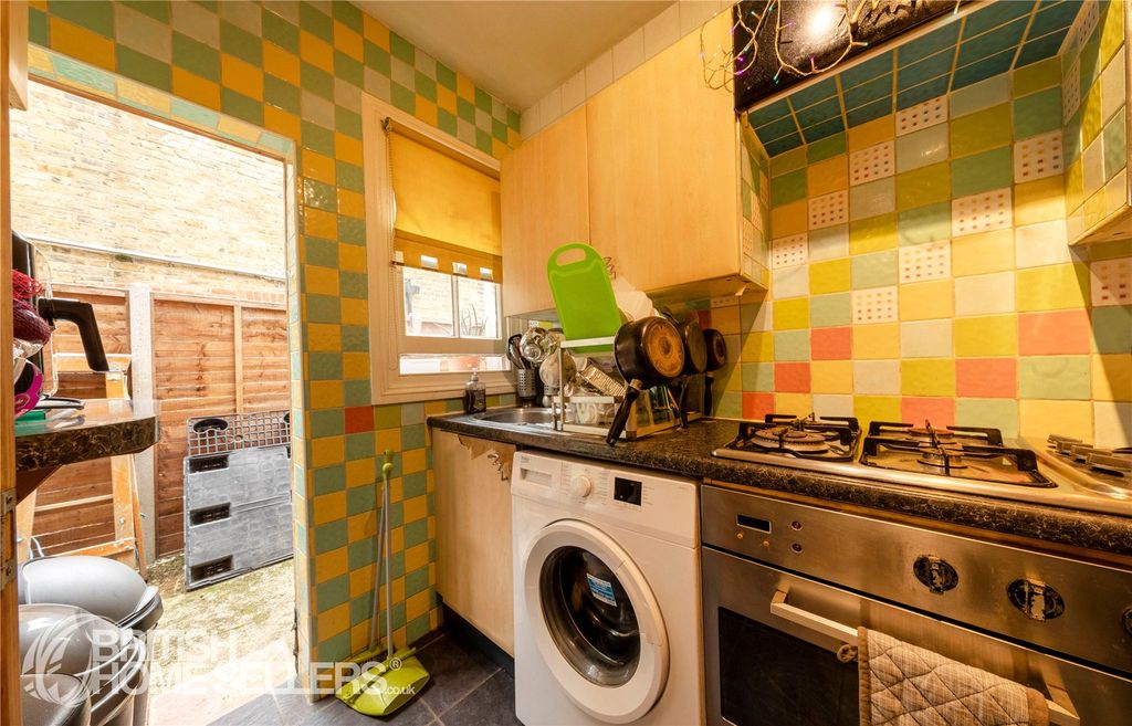 Property photo 2 of 17 2