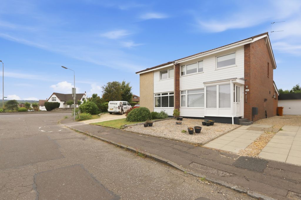 Property photo 1 of 31