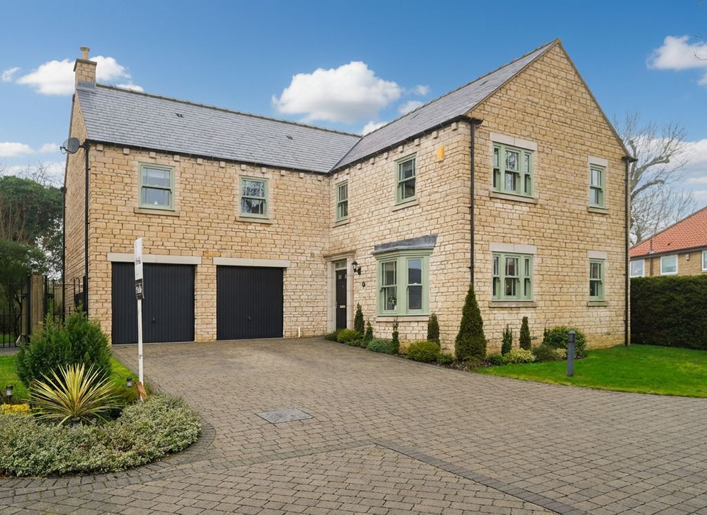 Property photo 1 of 34