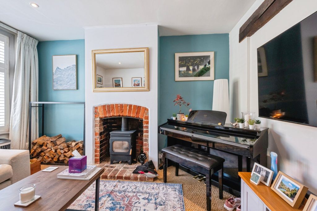 Property photo 3 of 17