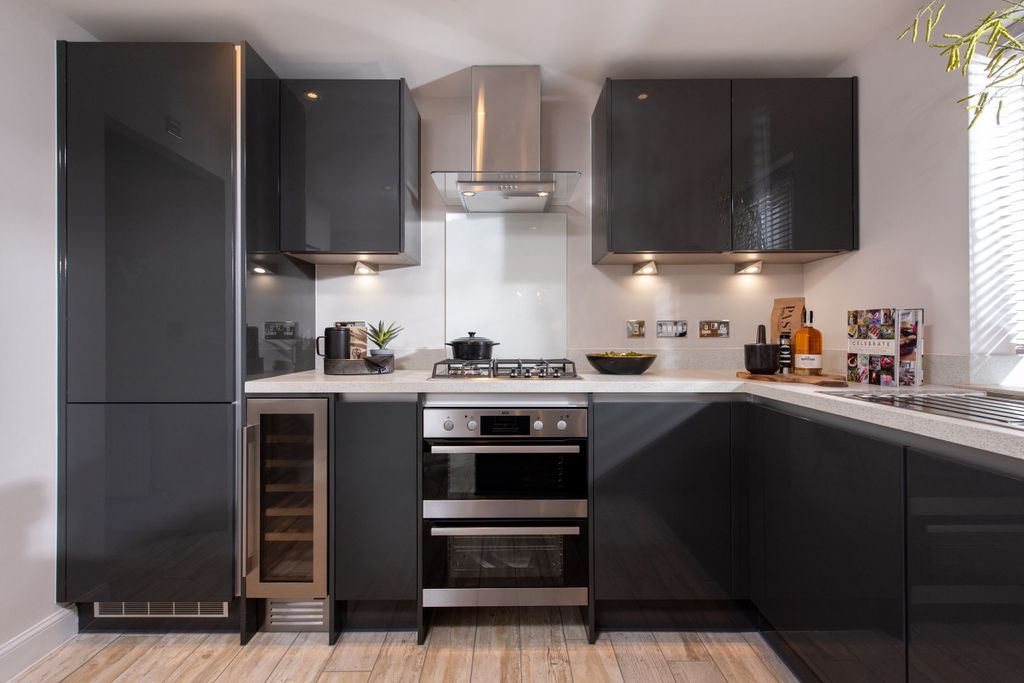 Property photo 3 of 10 Camberley Internal