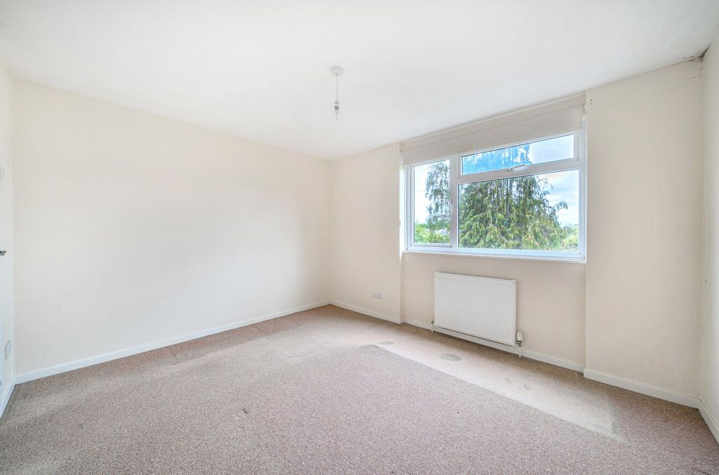 Property photo 3 of 12 Sitting Room