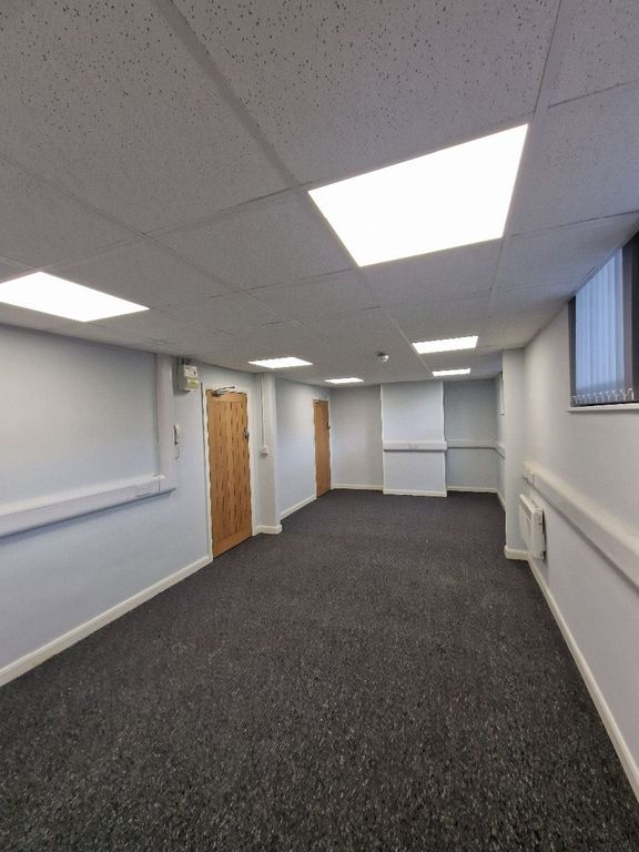 Property photo 1 of 2
