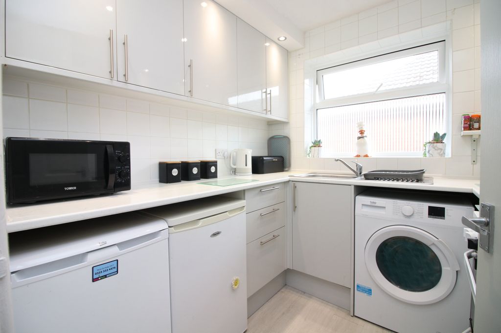 Property photo 3 of 25