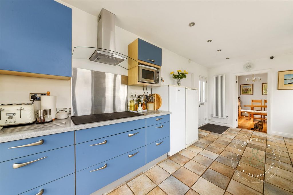 Additional image 8 of 4 bed detached house for saleLlandennis Avenue, Cyncoed, Cardiff CF23