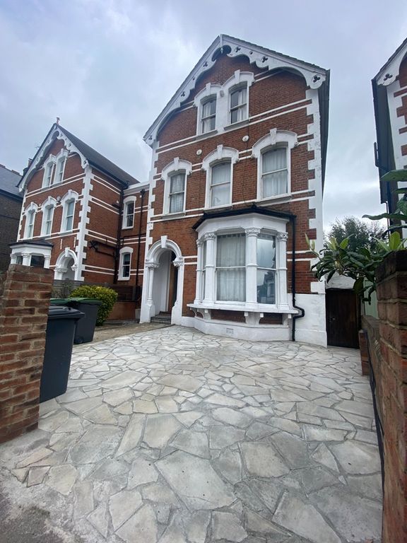 Property photo 3 of 7