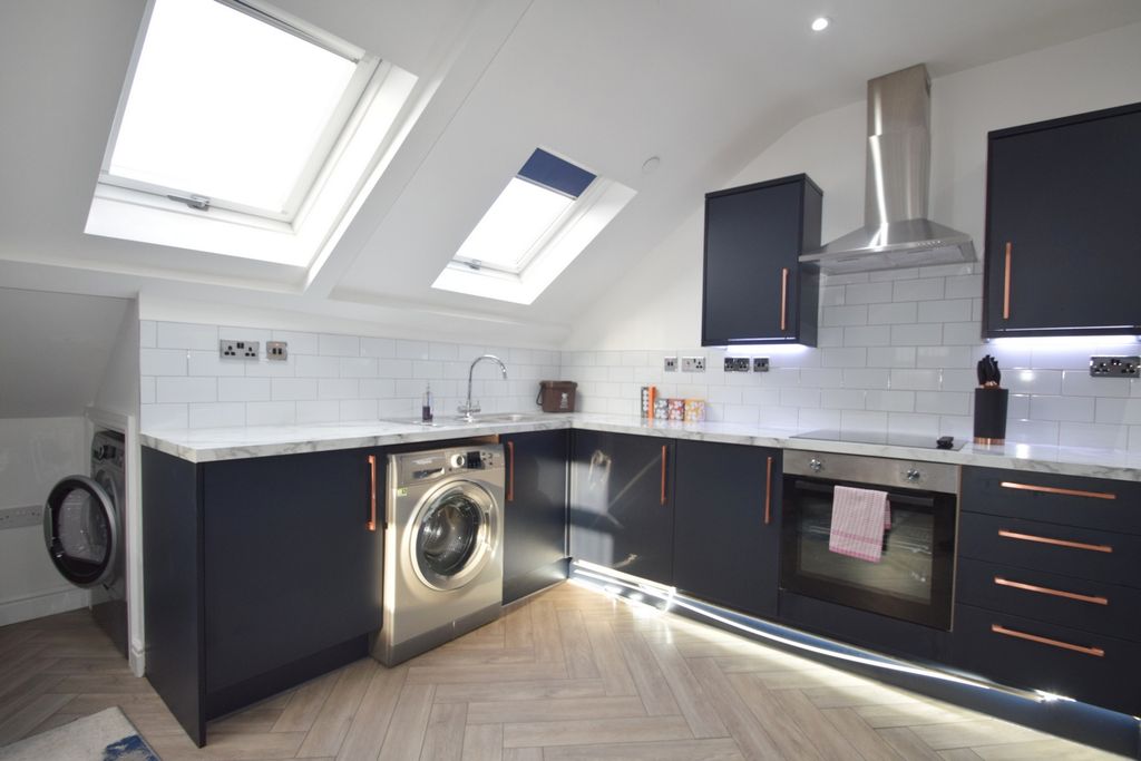 Property photo 2 of 13 Photo 12