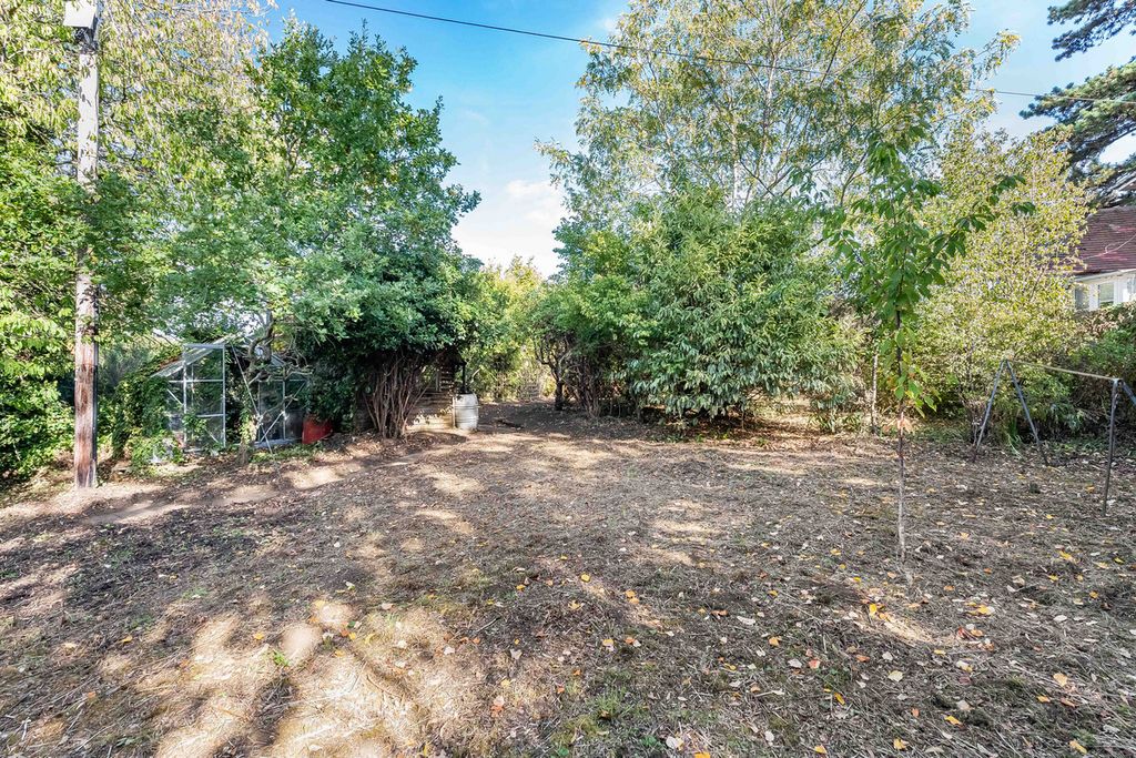 Property photo 2 of 15