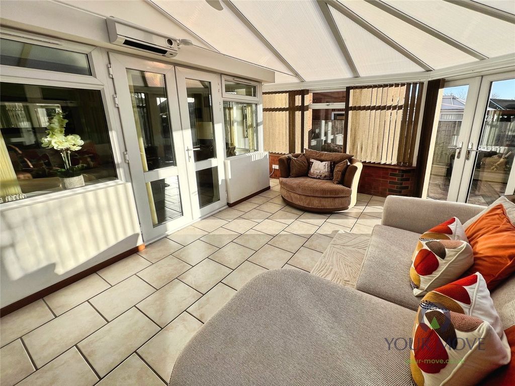 Property photo 2 of 14 Picture No. 21