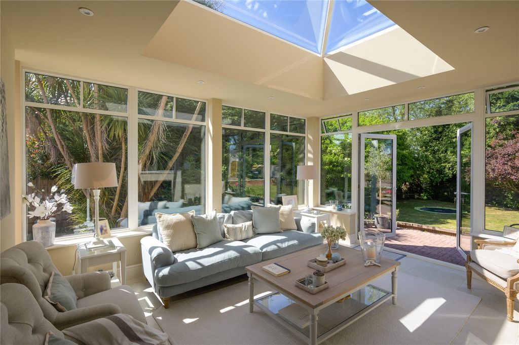 Property photo 3 of 26 Orangery
