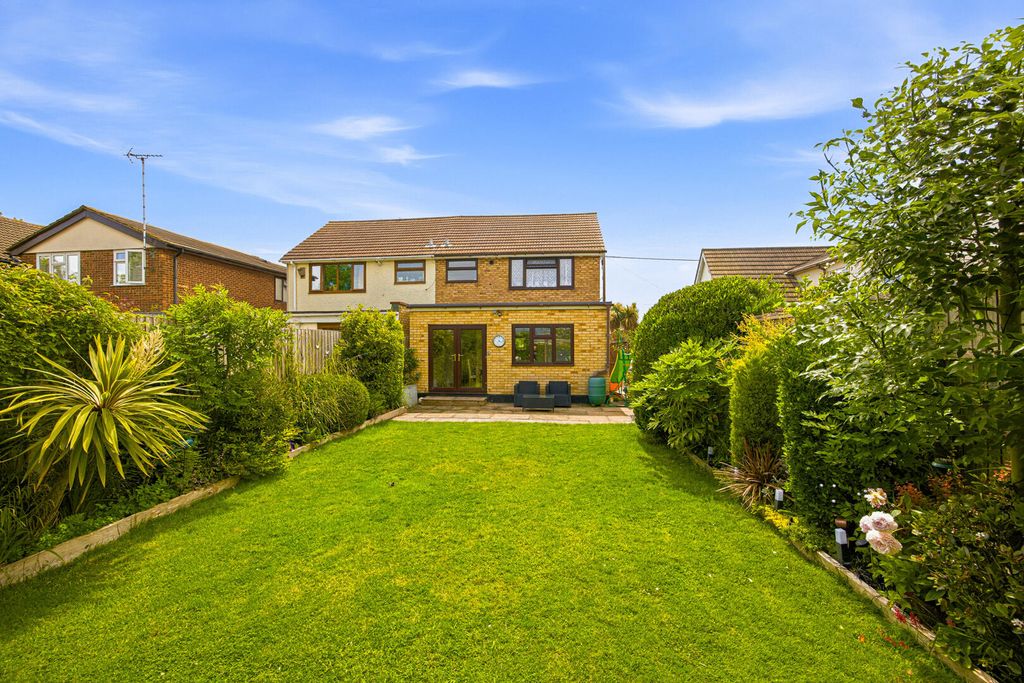 Property photo 2 of 26 Rear Garden