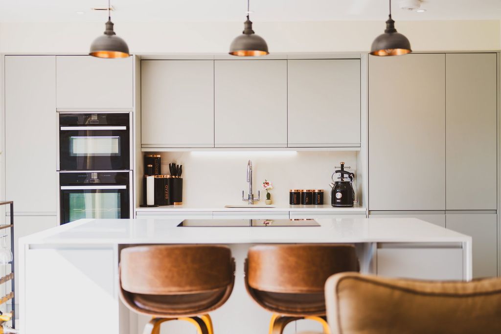 Property photo 1 of 39