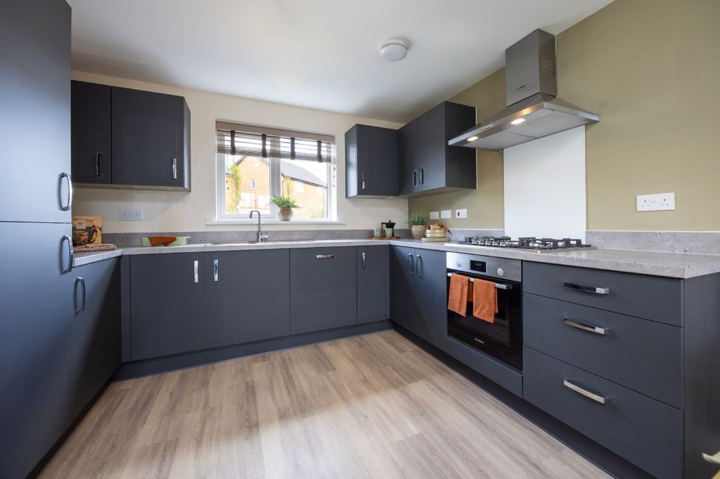 Property photo 2 of 11 Bh-Vmcw-Spruce-Kitchen