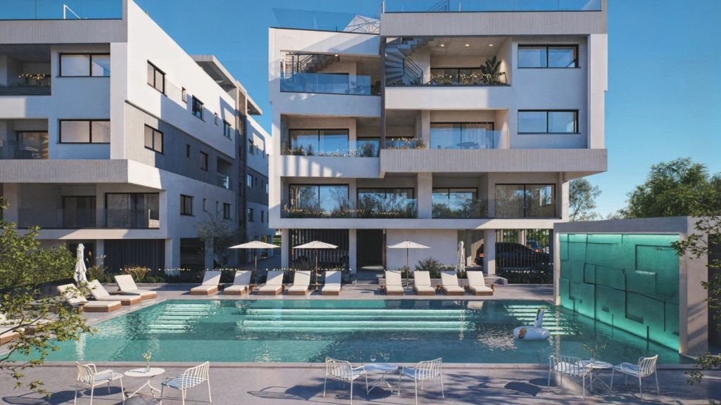 Property photo 3 of 25