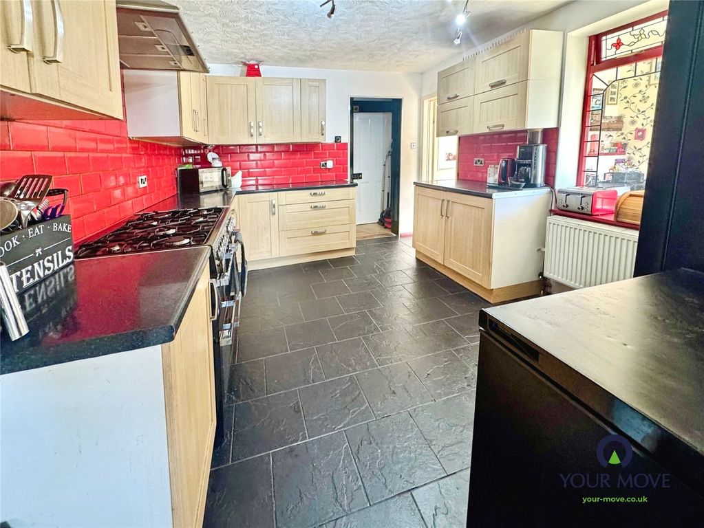 Property photo 2 of 18 Picture No. 03