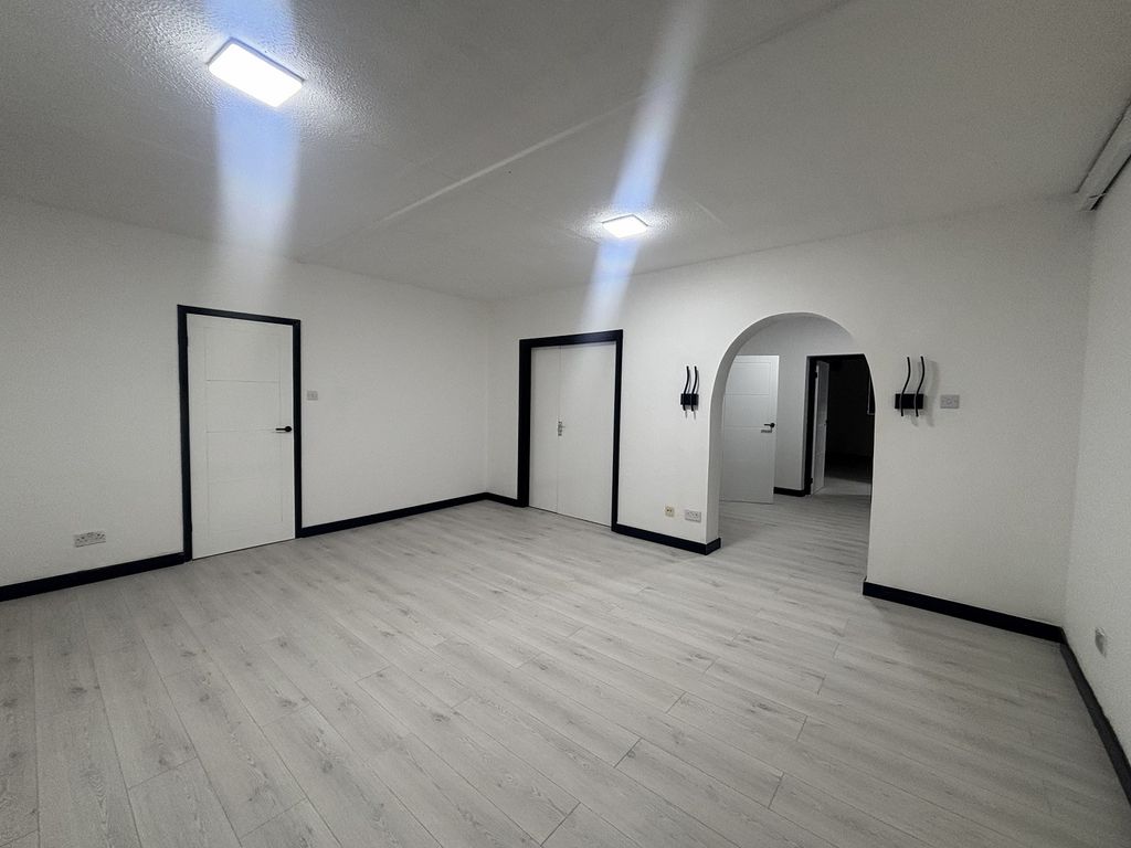 Property photo 3 of 15 Not Specified