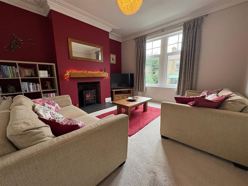 Property photo 2 of 30