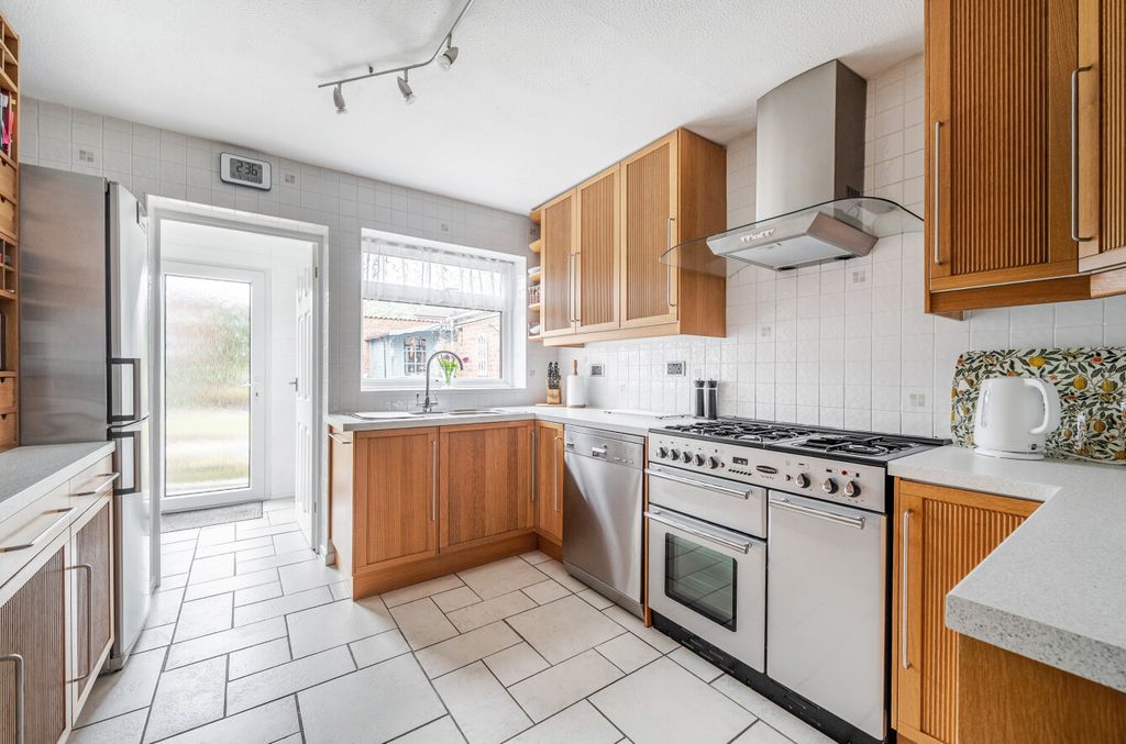 Property photo 3 of 20 1438913-5-69d7Ae7...