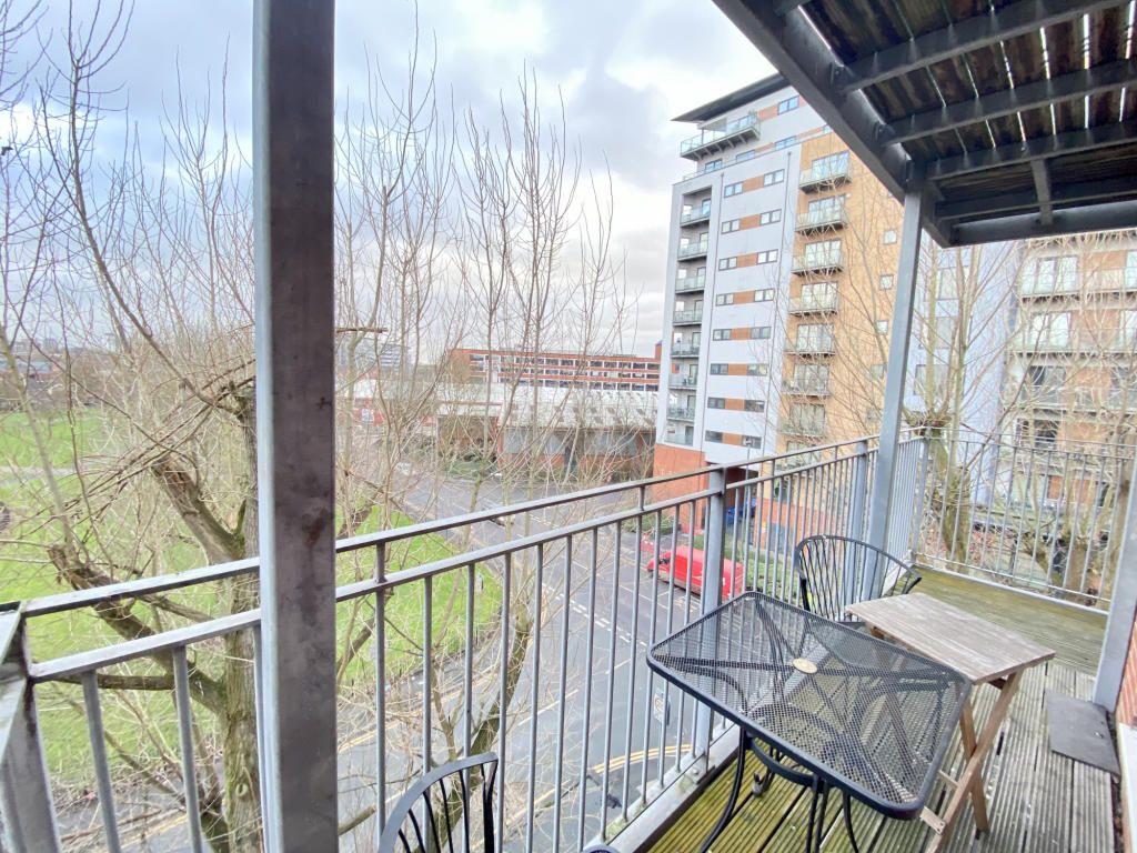 Property photo 2 of 21