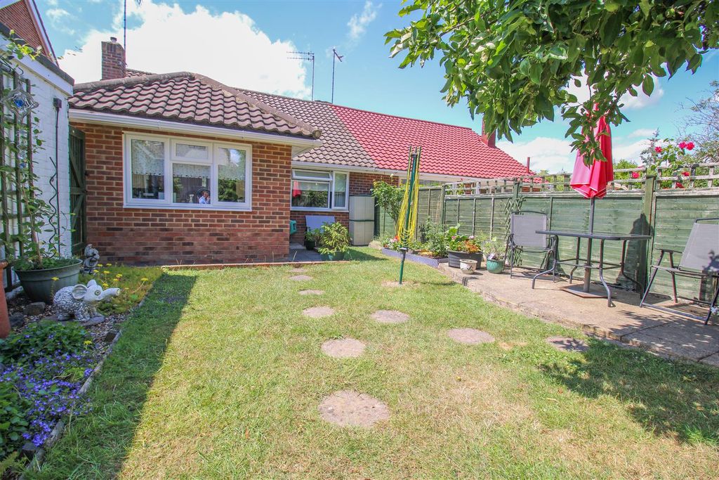 Property photo 3 of 12 Img_2061.Jpg
