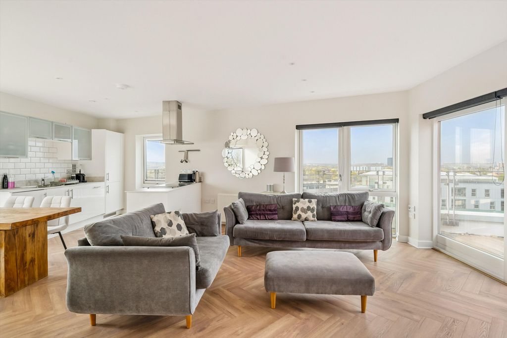 Property photo 1 of 16 Image