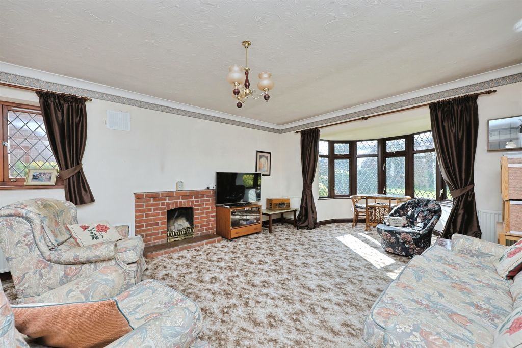 Property photo 3 of 21