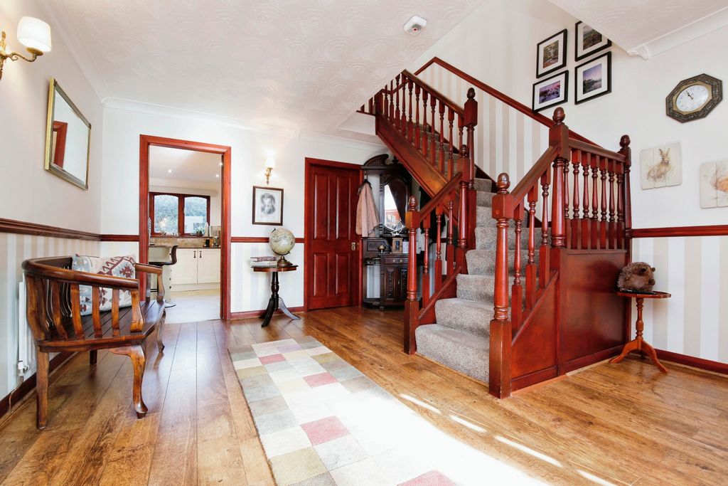 Property photo 3 of 21 Photography
