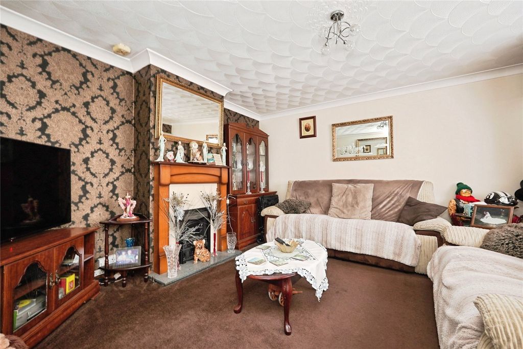 Property photo 2 of 34 Picture No. 01