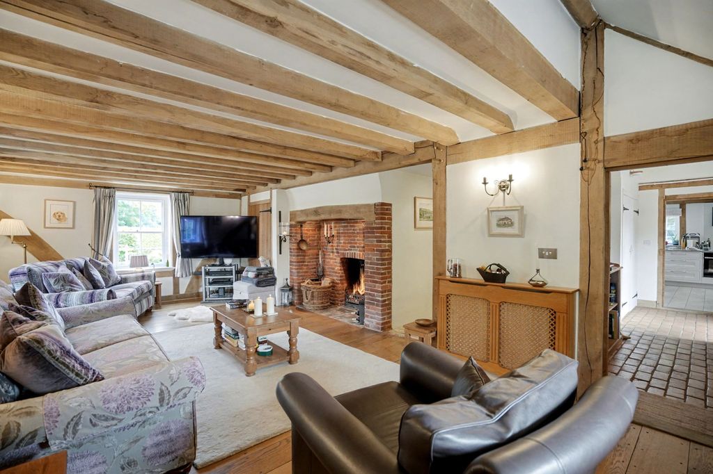 Property photo 3 of 28