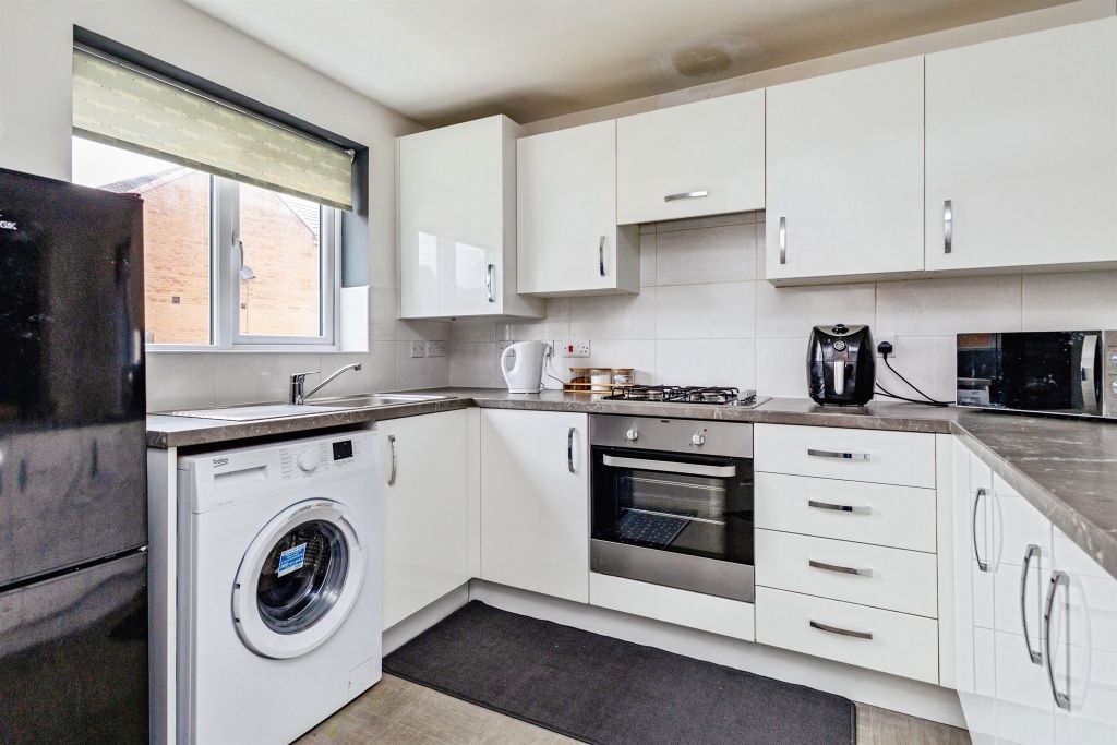 Property photo 3 of 17