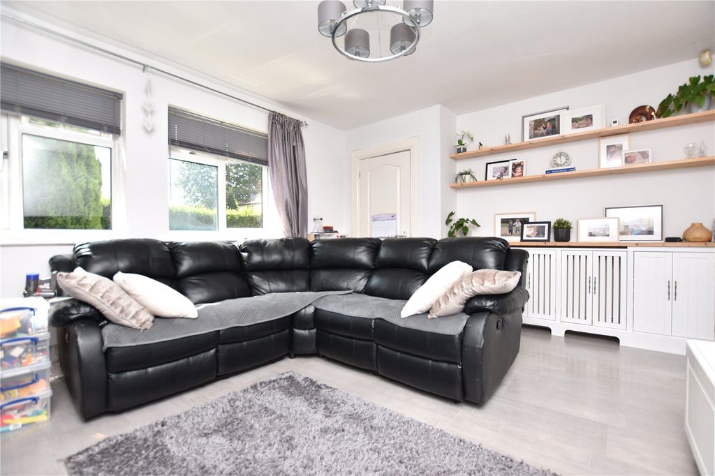 Property photo 3 of 14 Picture No. 07