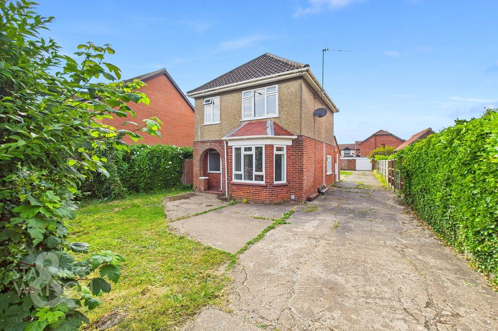 Property photo 2 of 19