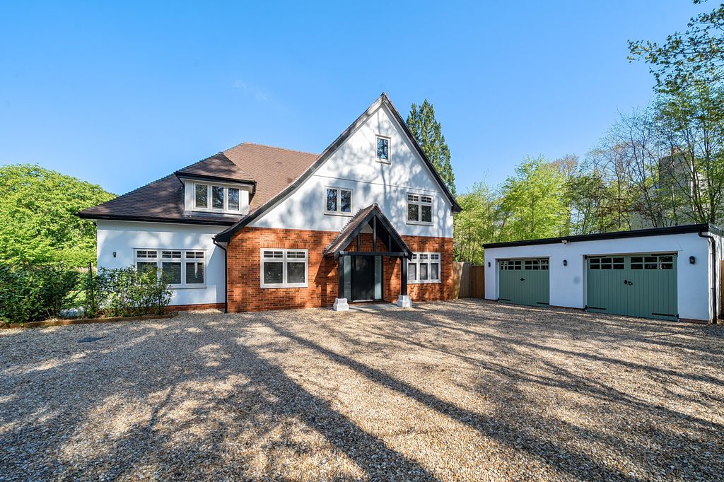 Property photo 1 of 25