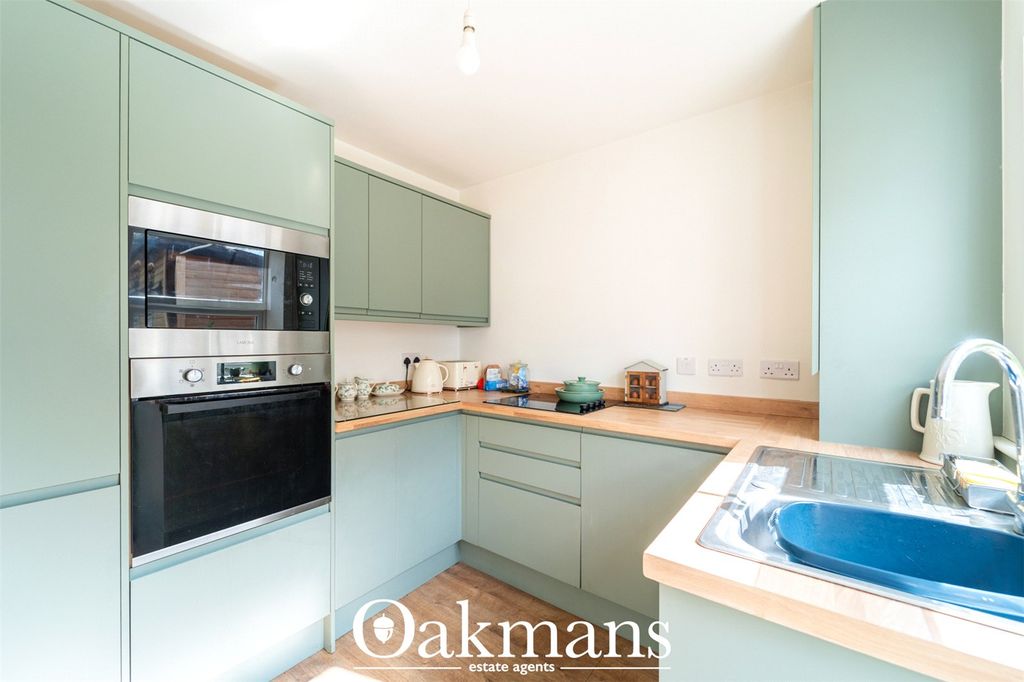 Property photo 2 of 25 Picture No. 16